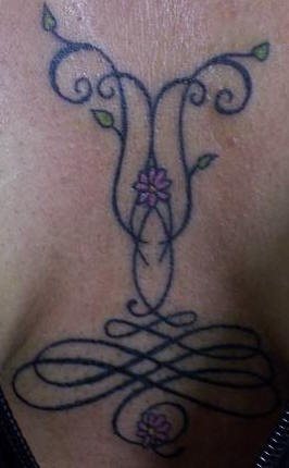 tatuajes-de-enredaderas-trepadoras-43