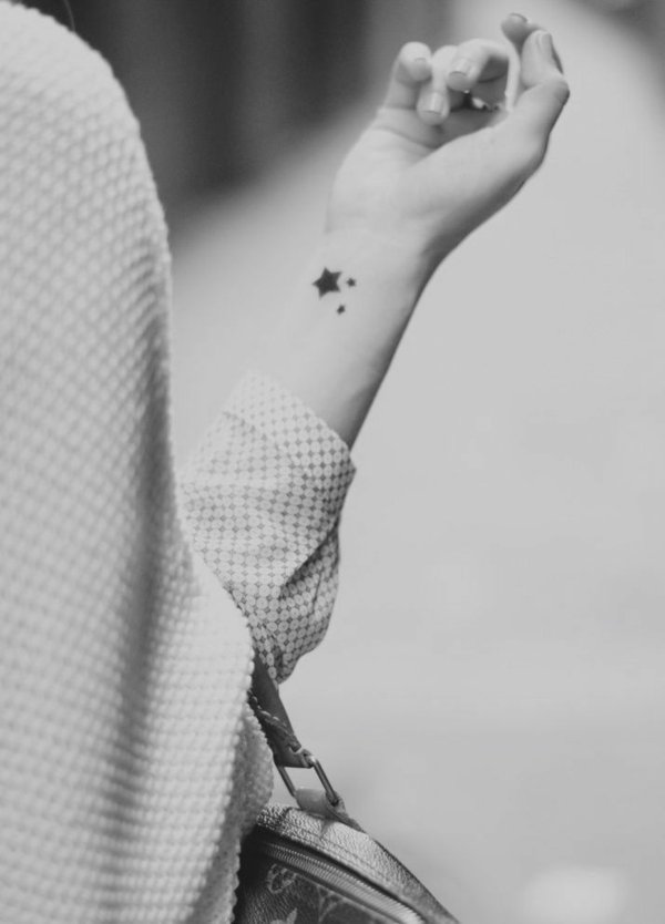 idea tatuaje estrellas 237