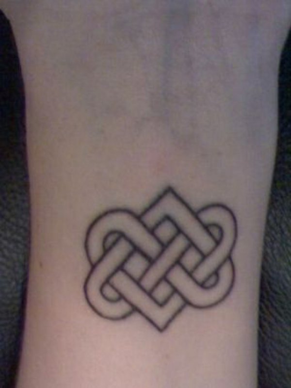 foto tatuajes munecas 306
