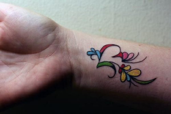 idea tatuaje muneca 202