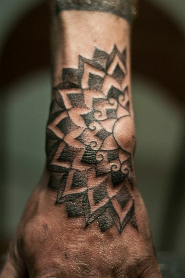tatuaje muneca modelo 113