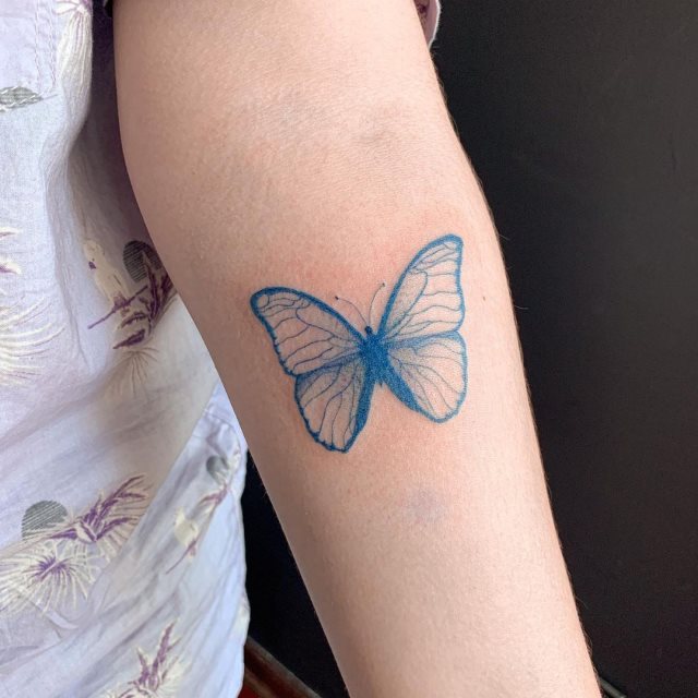 tattoo femenino bonita mariposa 11