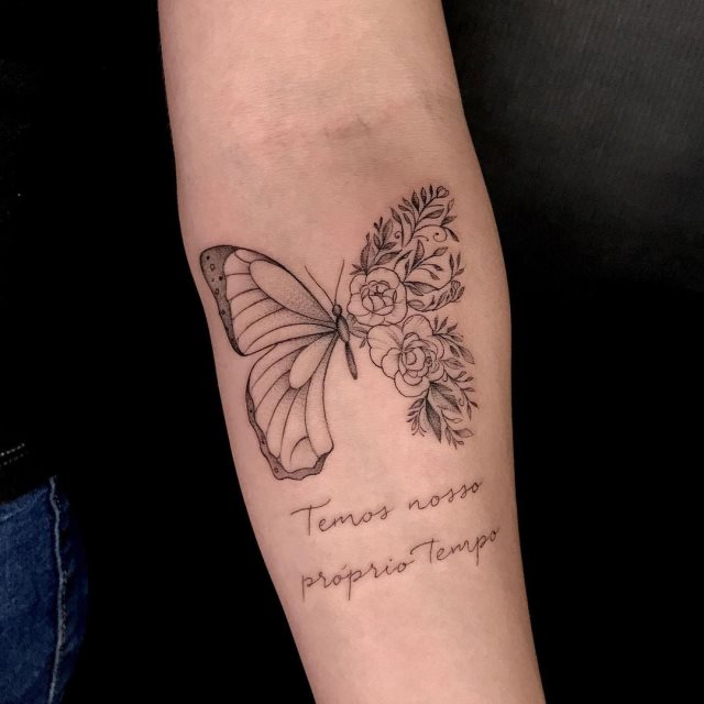 tattoo femenino bonita mariposa 24