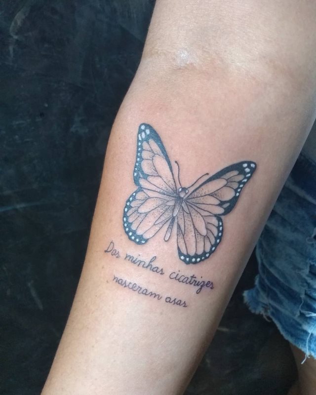 tattoo femenino bonita mariposa 27