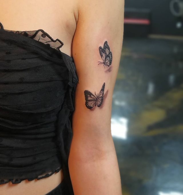 tattoo femenino bonita mariposa 29