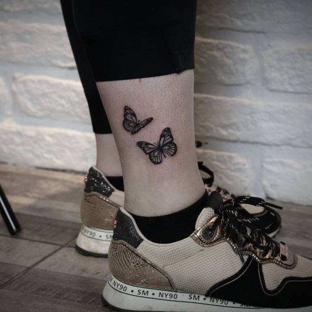 tattoo femenino bonita mariposa 42