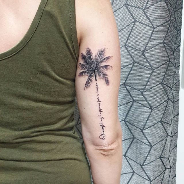 tattoo femenino con frase en el brazo 14