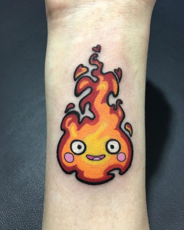 tattoo femenino con fuego 42