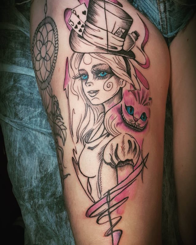 tattoo femenino con mucho color 22