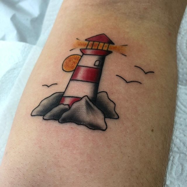 tattoo femenino con mucho color 31