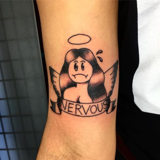 tattoo femenino con un angel 11