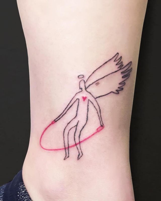 tattoo femenino con un angel 15