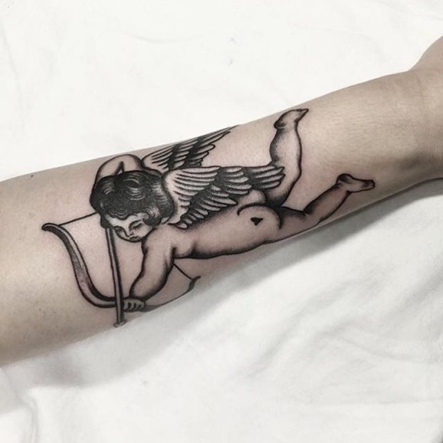tattoo femenino con un angel 50