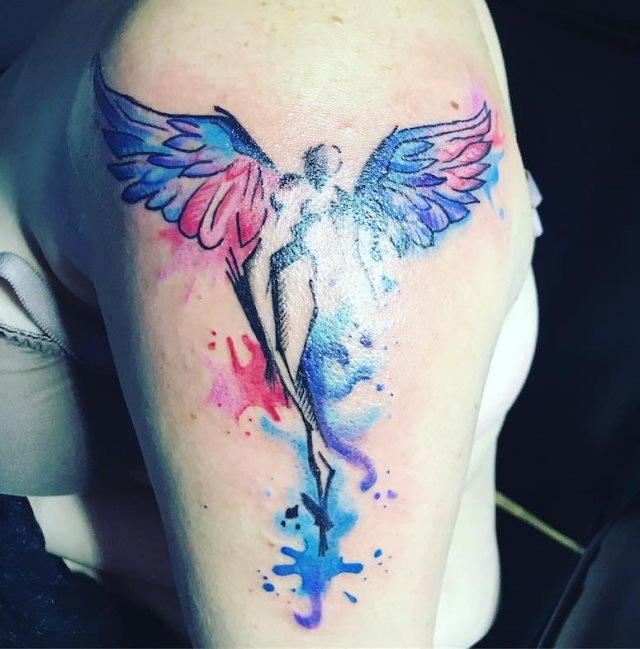 tattoo femenino con un angel 65