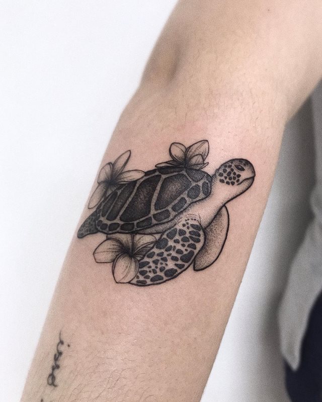 tattoo femenino con un animal 03