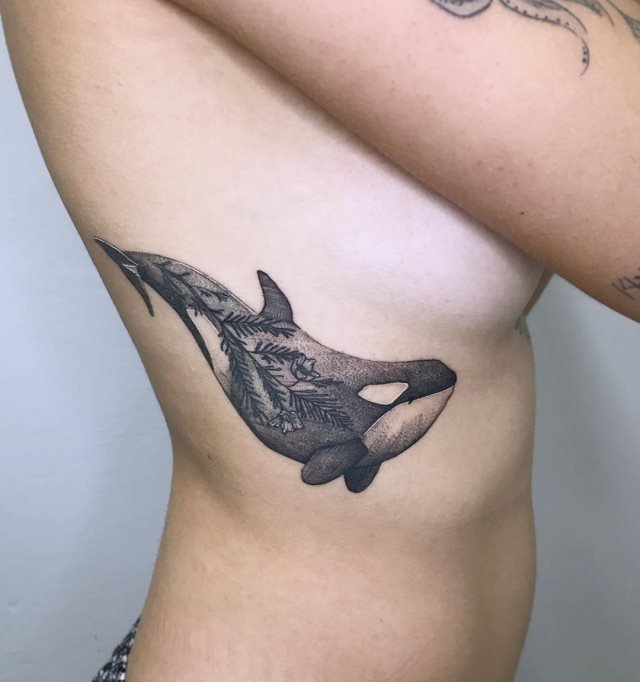 tattoo femenino con un animal 27