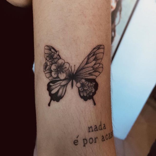 tattoo femenino con un animal 28