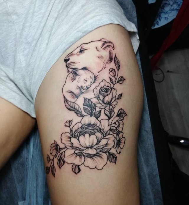 tattoo femenino con un animal 34