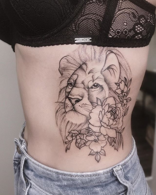tattoo femenino con un animal 53