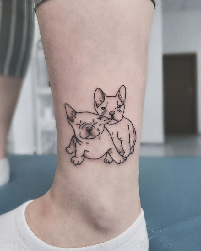 tattoo femenino con un animal 56