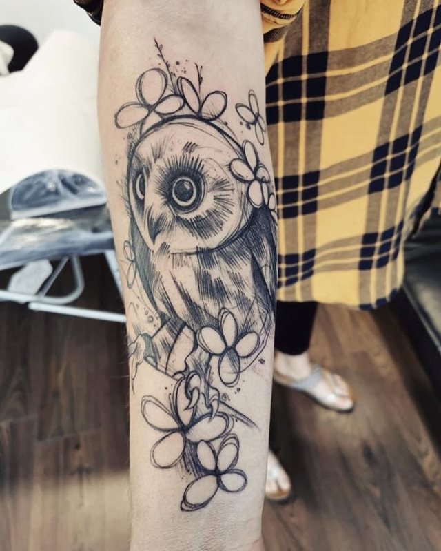 tattoo femenino con un animal 60