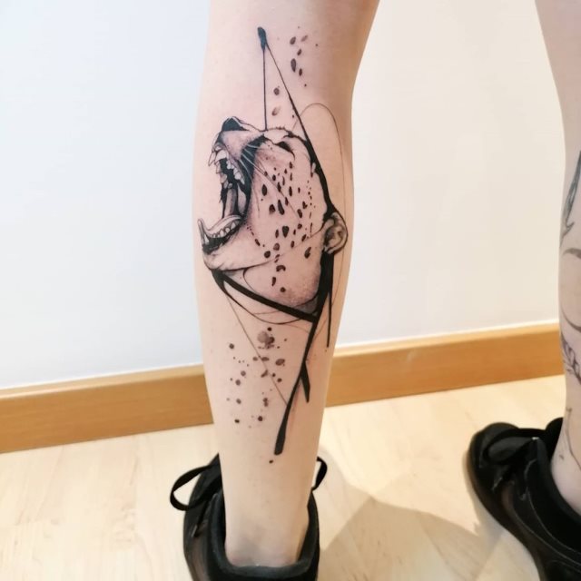 tattoo femenino con un animal 63
