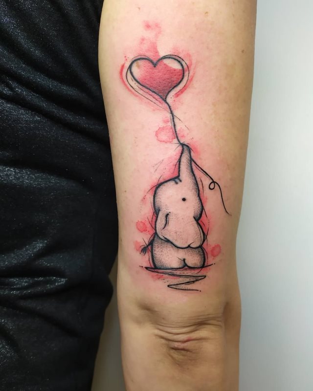 tattoo femenino con un animal 87