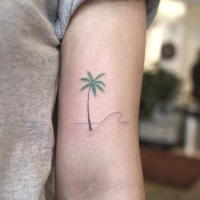 tattoo femenino con un arbol 10