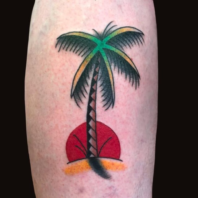 tattoo femenino con un arbol 18