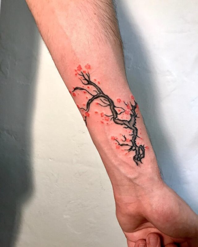 tattoo femenino con un arbol 41