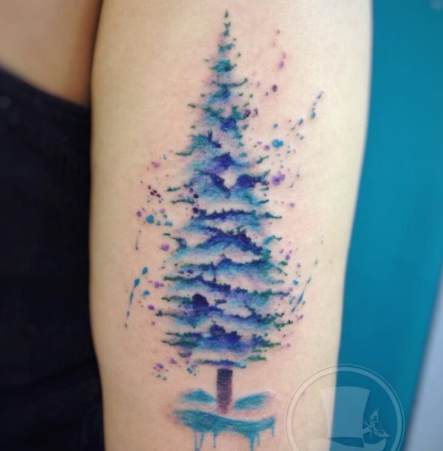 tattoo femenino con un arbol 63