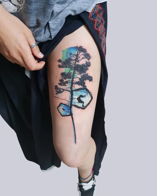 tattoo femenino con un arbol 66