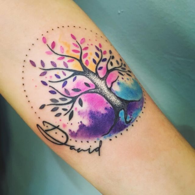 tattoo femenino con un arbol 70
