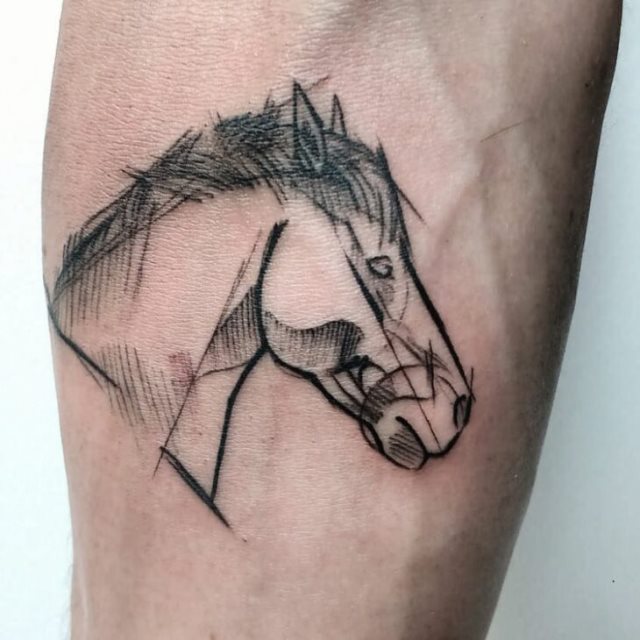 tattoo femenino con un caballo 09