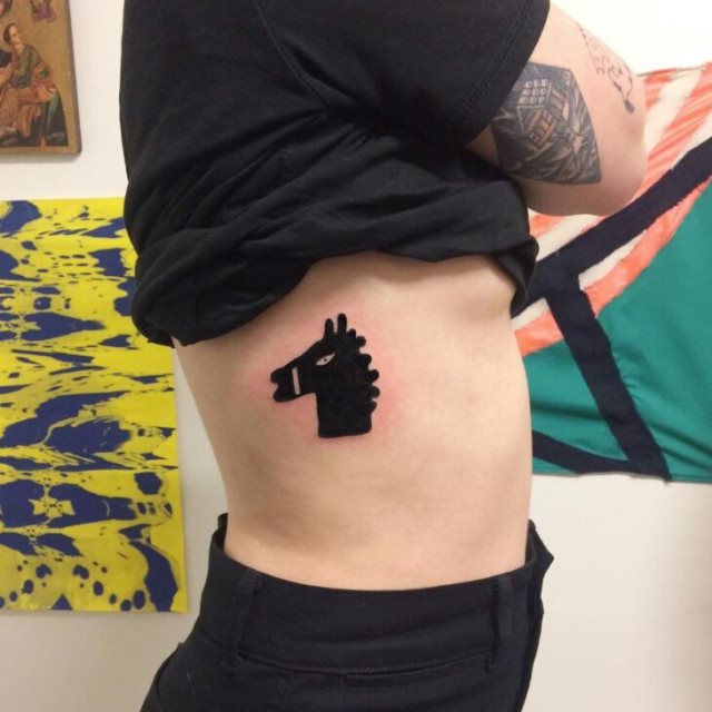 tattoo femenino con un caballo 57