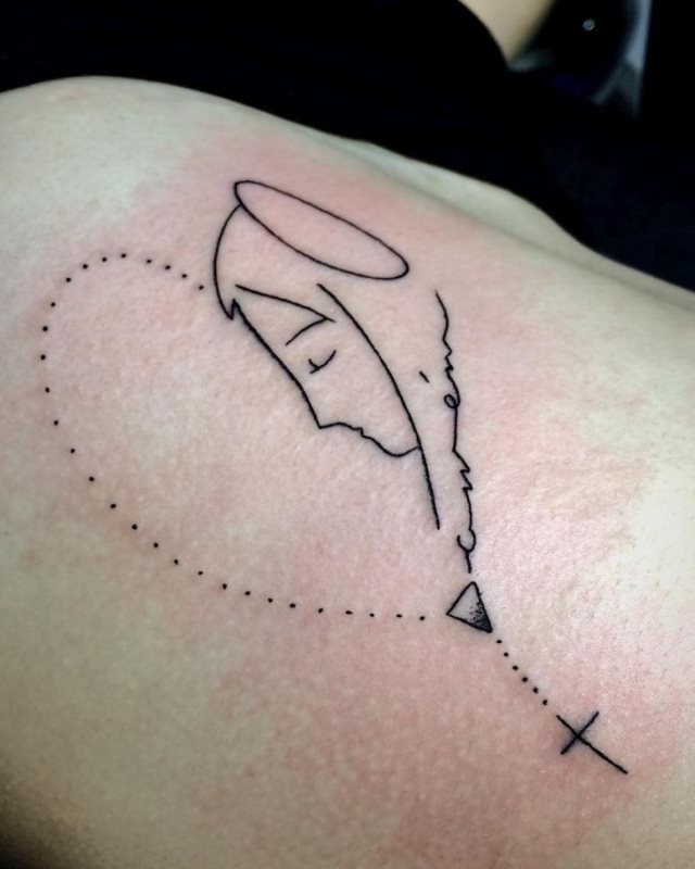 tattoo femenino con un corazon 53