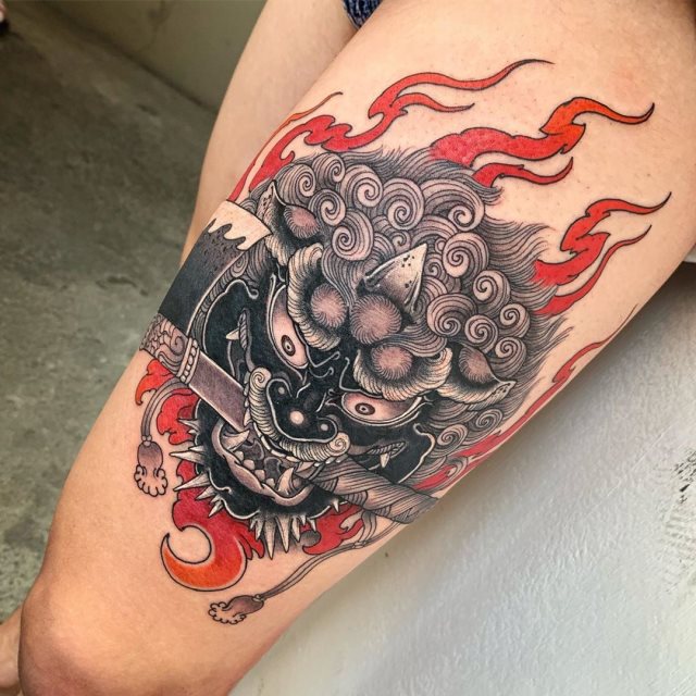 tattoo femenino con un dragon 50