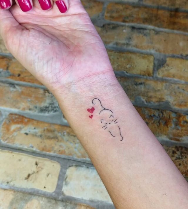 tattoo femenino con un gato 02