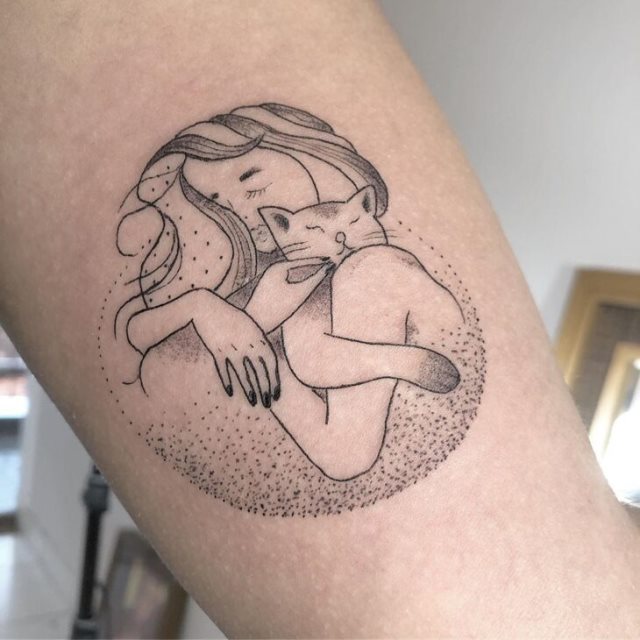 tattoo femenino con un gato 25