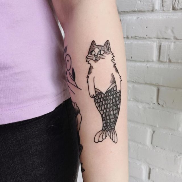 tattoo femenino con un gato 29