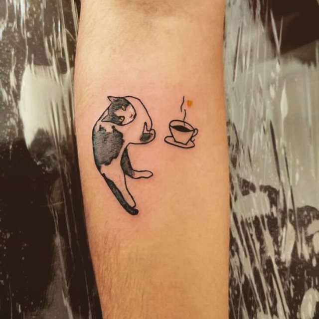 tattoo femenino con un gato 76