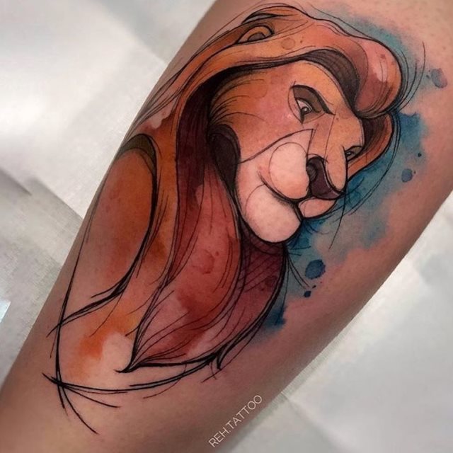 tattoo femenino con un leon 48