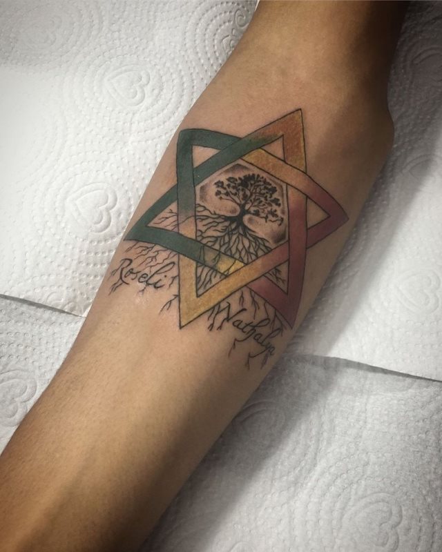tattoo femenino con una estrella 04