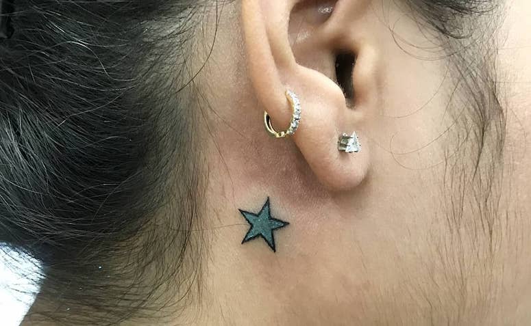 tattoo femenino con una estrella 09