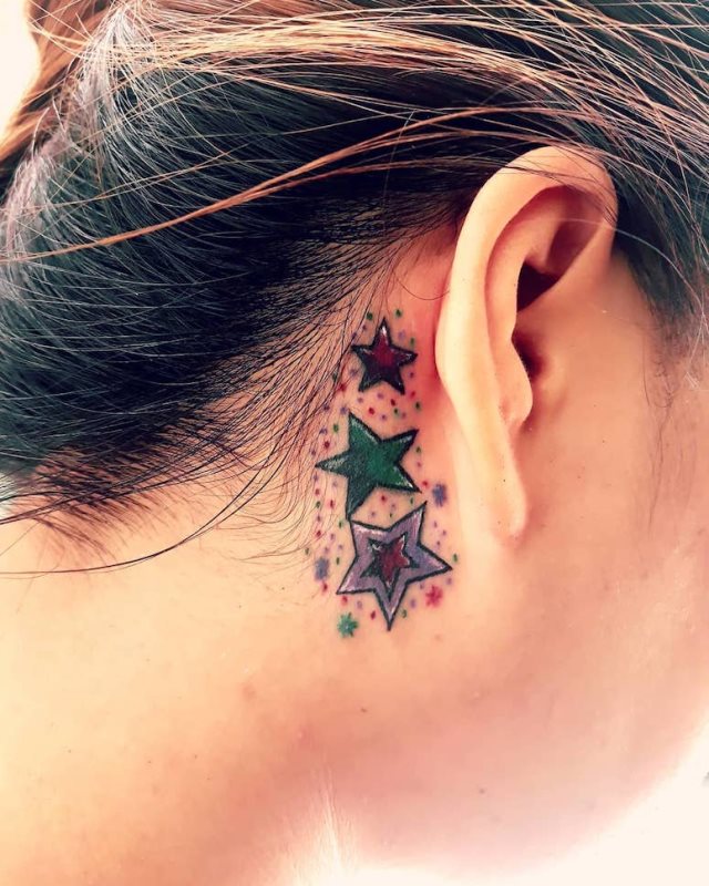 tattoo femenino con una estrella 39