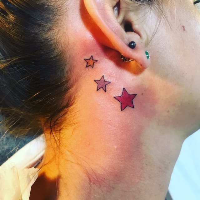 tattoo femenino con una estrella 63