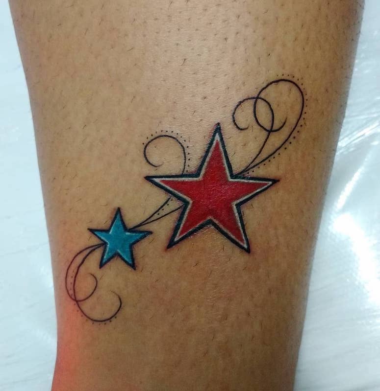 tattoo femenino con una estrella 71