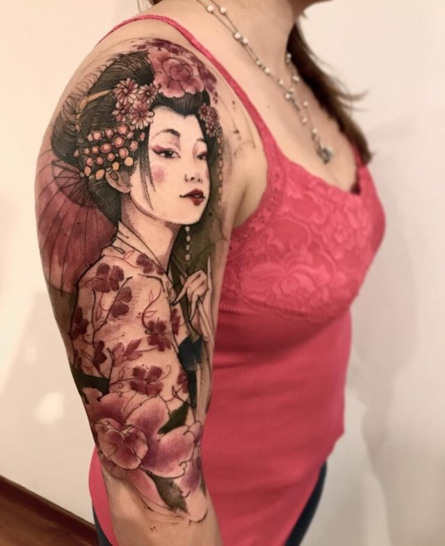 tattoo femenino con una geisha 15