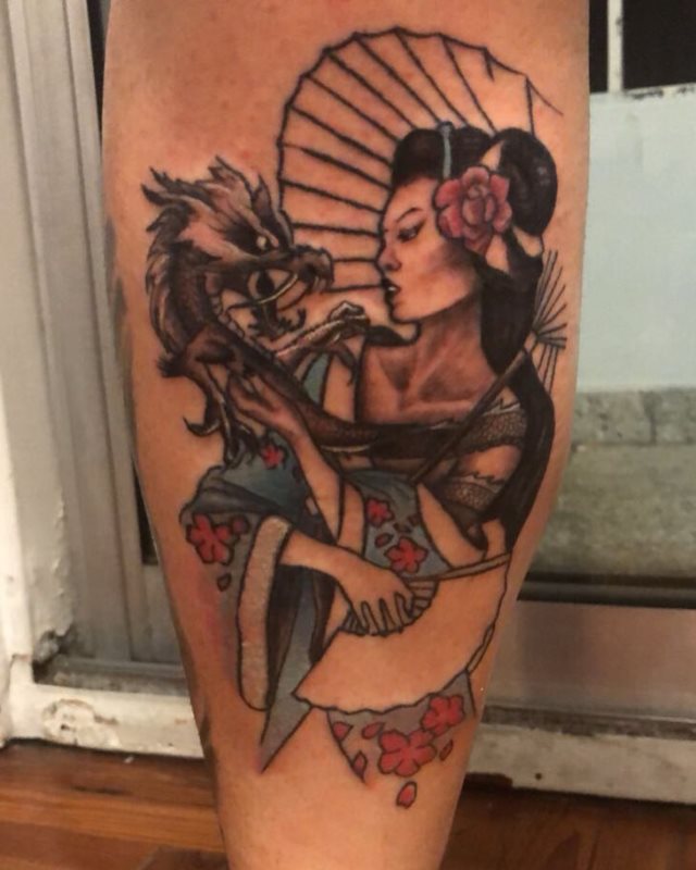 tattoo femenino con una geisha 28