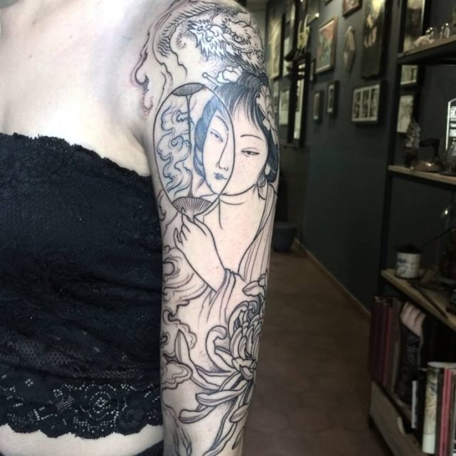 tattoo femenino con una geisha 33